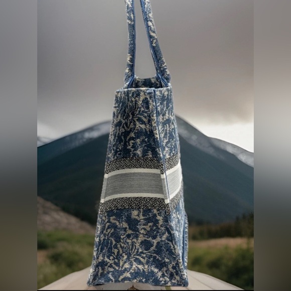 Dior Large Book Tote Brocart Embroidery With Denim Effect - Picture 7 of 12